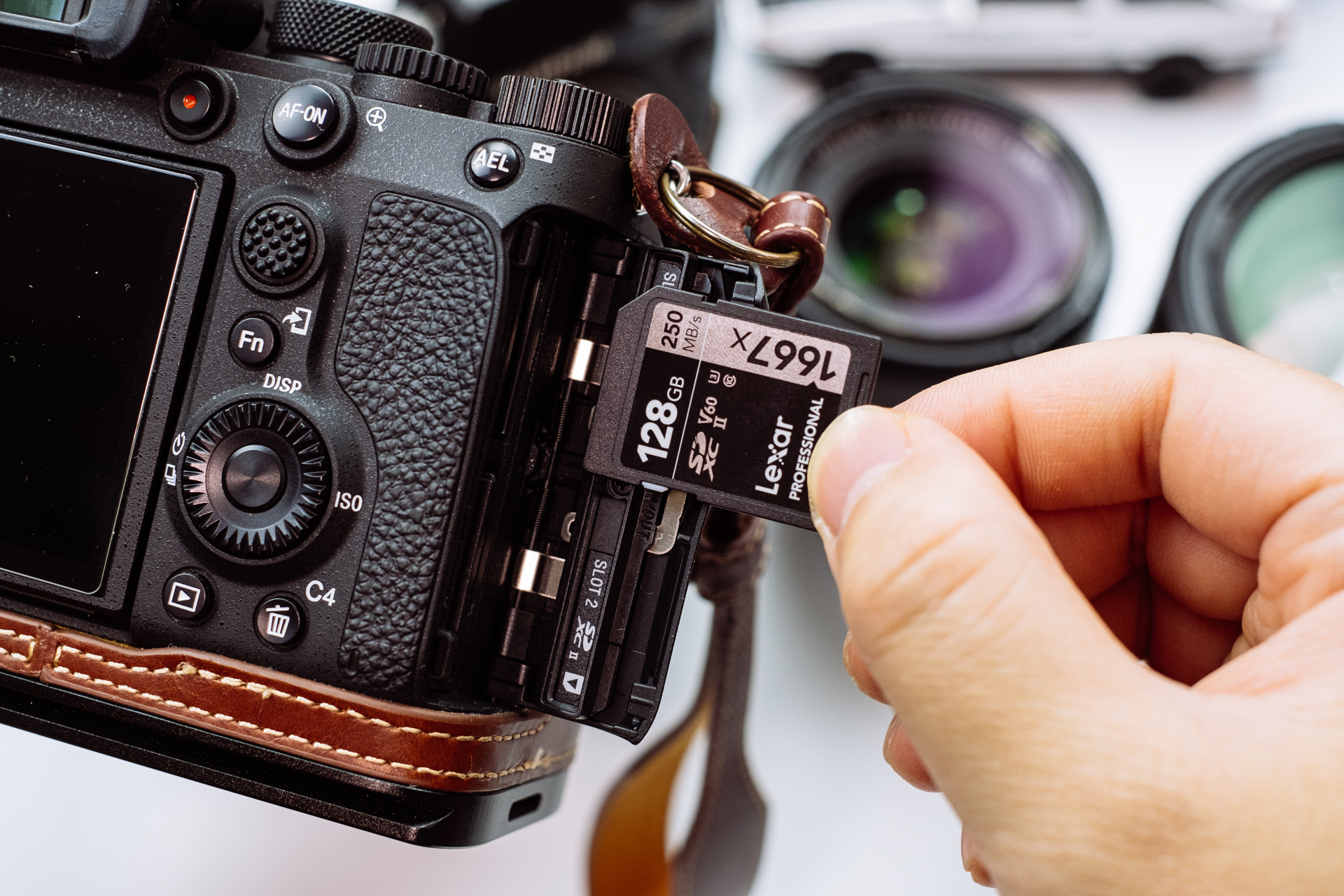 uhs-iisd卡满足摄影师进阶需求,如何选择相机存储卡uhs1和uhs2