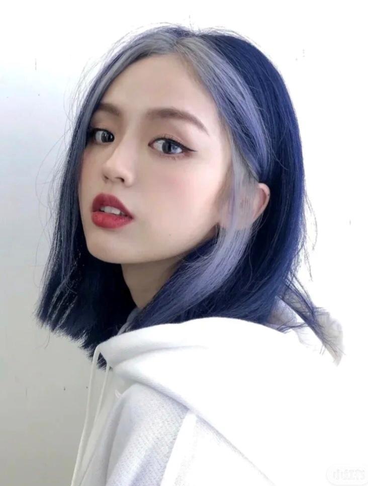 不掉色刘海染什么发色显白,染刘海推荐发色减龄