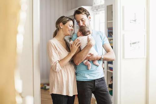 一百天宝宝是个分水岭,宝宝成长100天变化