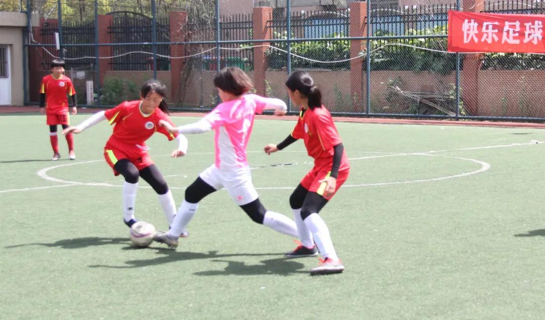 南通小海小学踢足球比赛,小海小学足球比赛