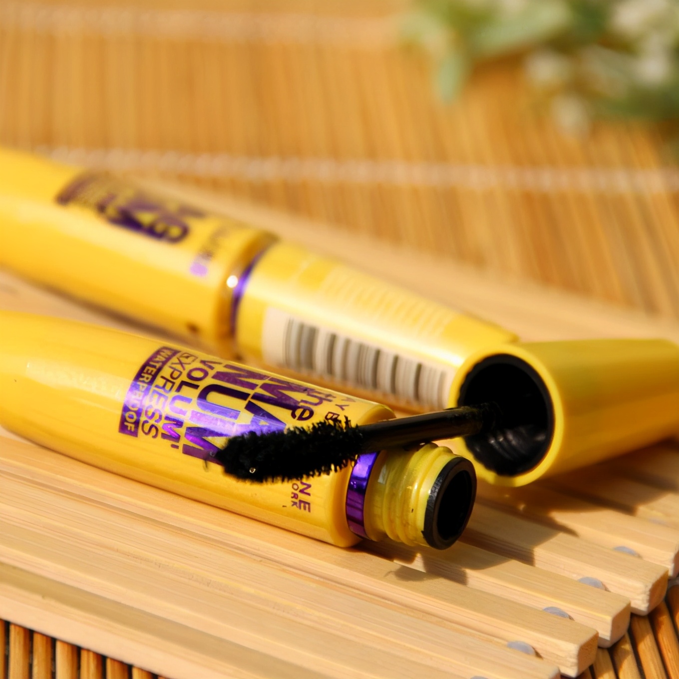 兰瑟睫毛膏纤长浓密卷翘根根分明,最新款兰瑟睫毛膏