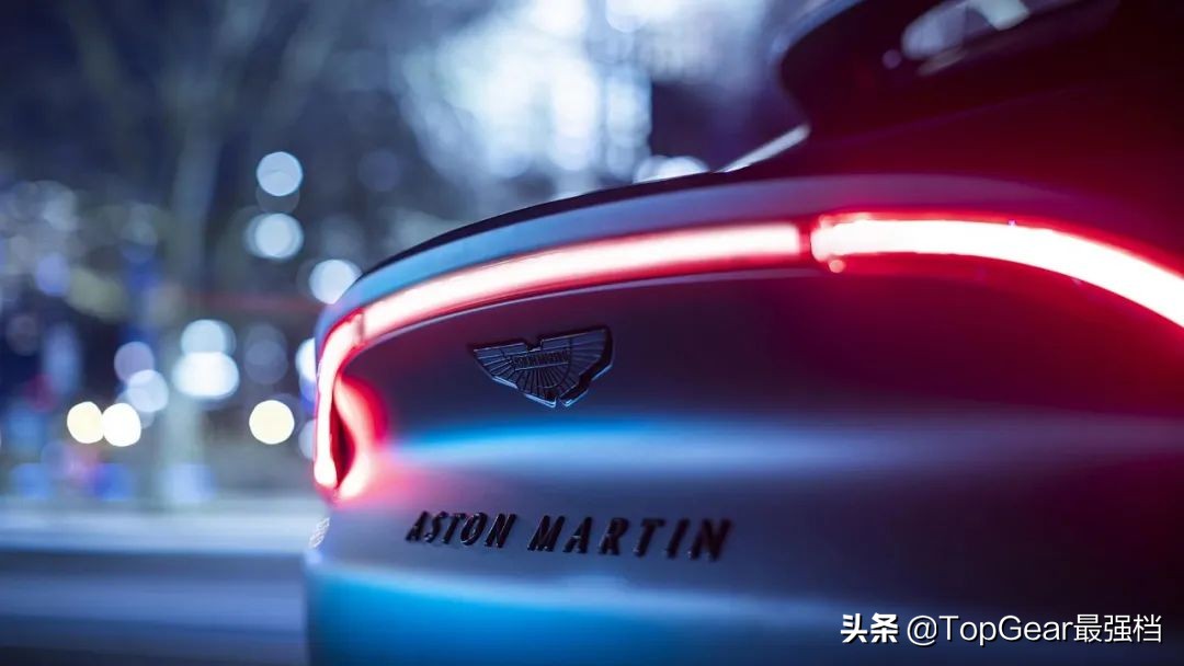 阿斯顿马丁dbx为什么贵,阿斯顿马丁dbx对宾利添越提速对比