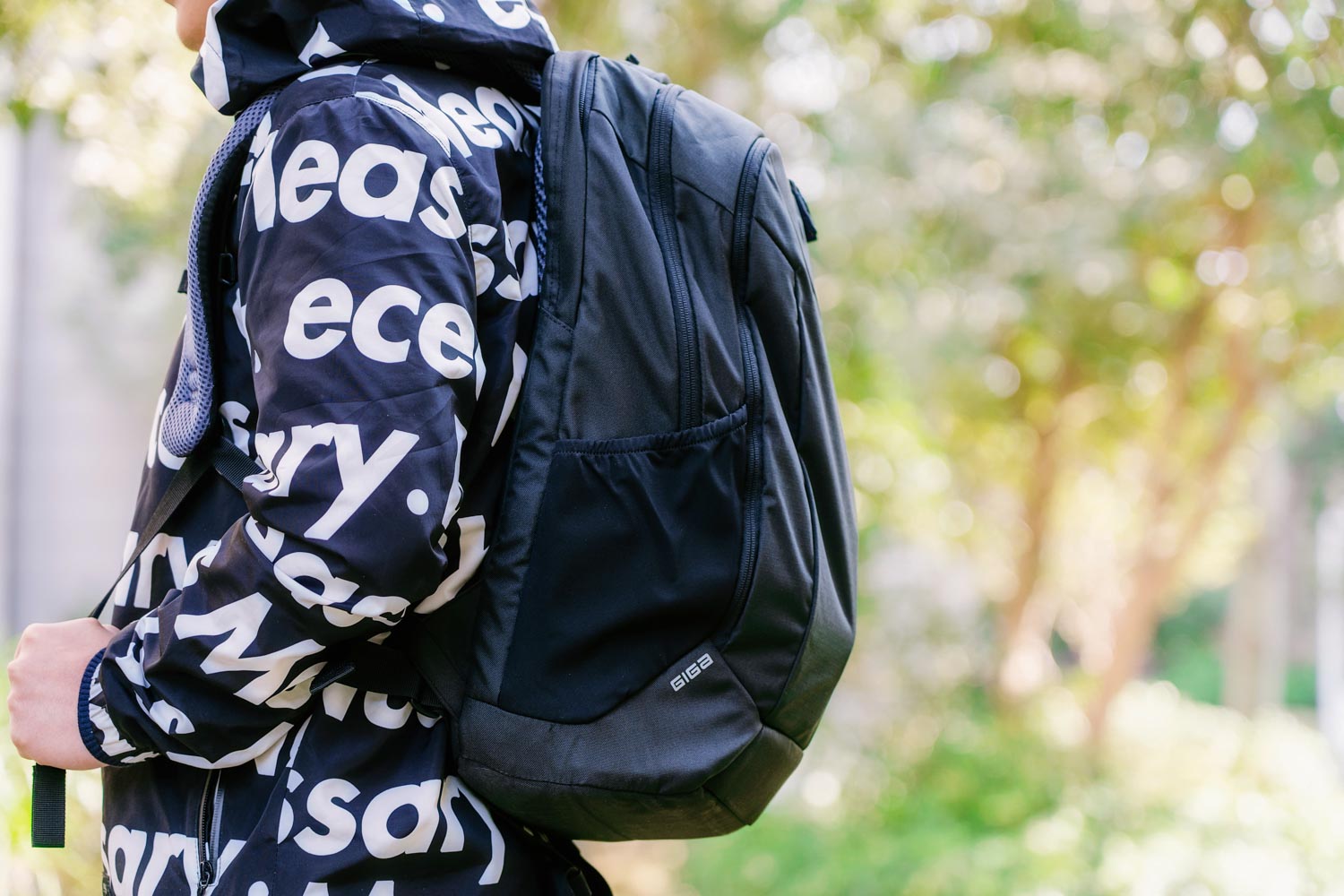 德国多特deuter户外双肩包,多特防水耐磨双肩包