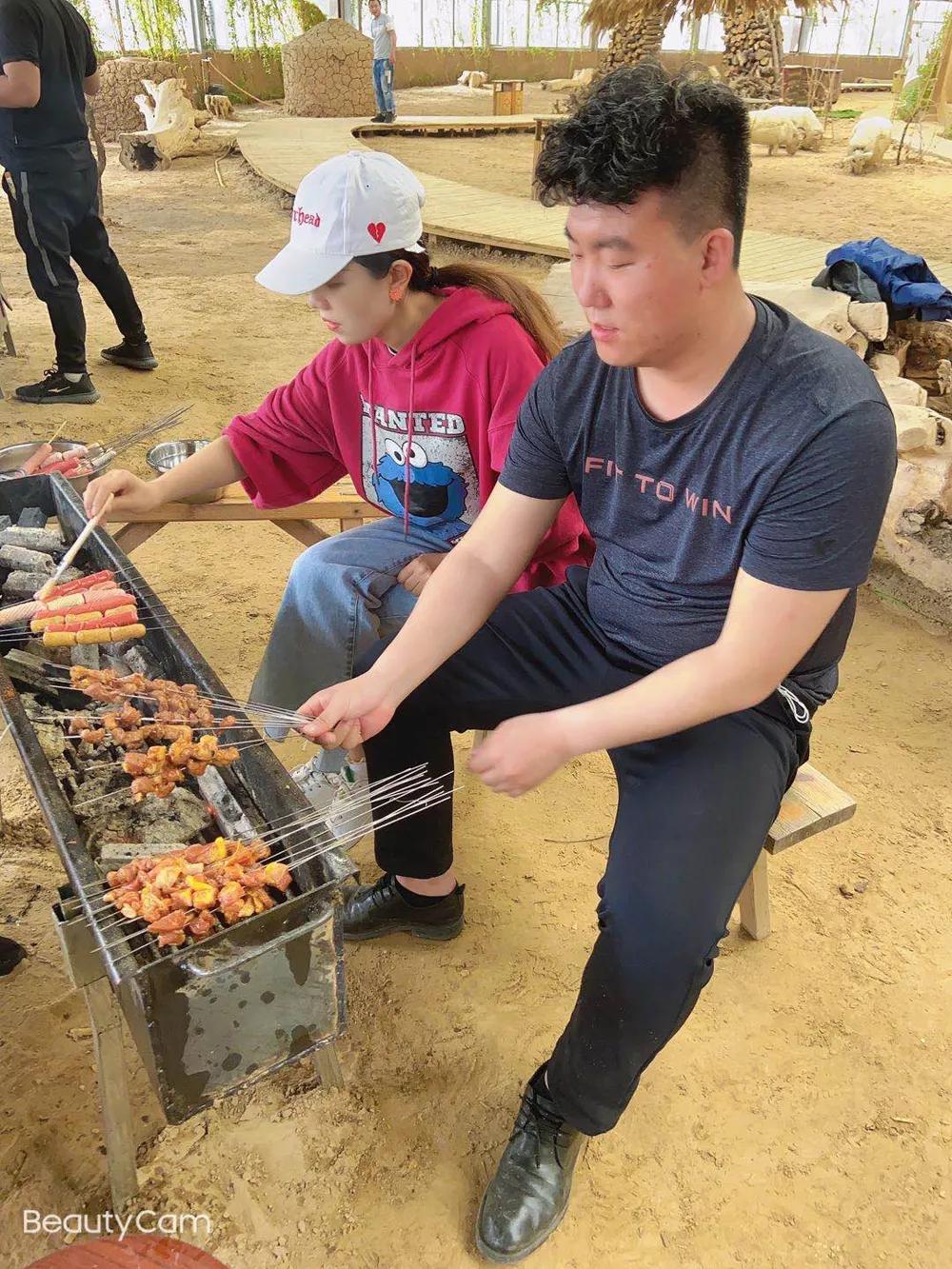 人生得意须摆摊什么意思,人生得意须摆摊