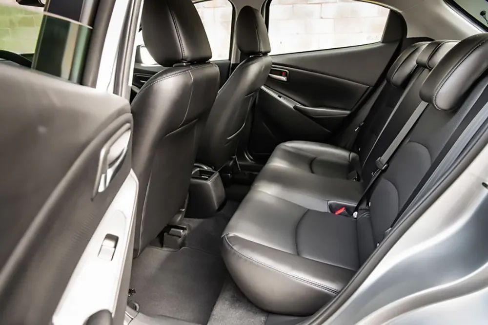 yaris浠锋牸,涓扮敯yaris缇庣増