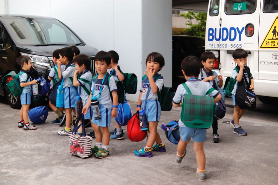 日本幼儿园体育教育视频,国外变态运动训练方法