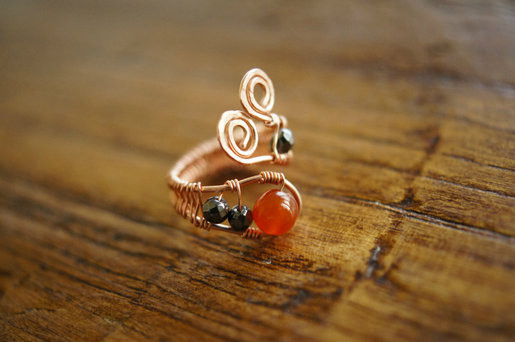 diy一对心形银戒指,怎么用一根线做简单的戒指