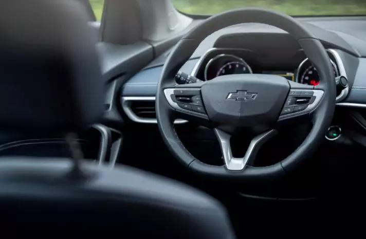 试驾新创酷1.0t,张锋说车试驾雪佛兰全新创酷