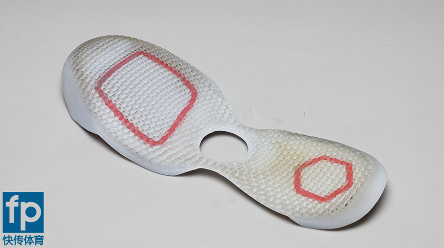 aj33上脚,aj33卡脚怎么破