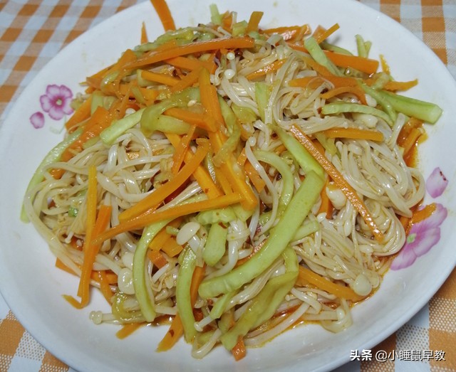 简单好吃的家常菜做法凉拌金针菇,凉拌金针菇美味爽口做法简单好吃
