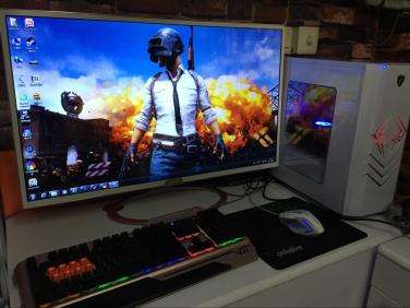 2000元主机最强吃鸡电脑,几百块钱的主机电脑能用吗