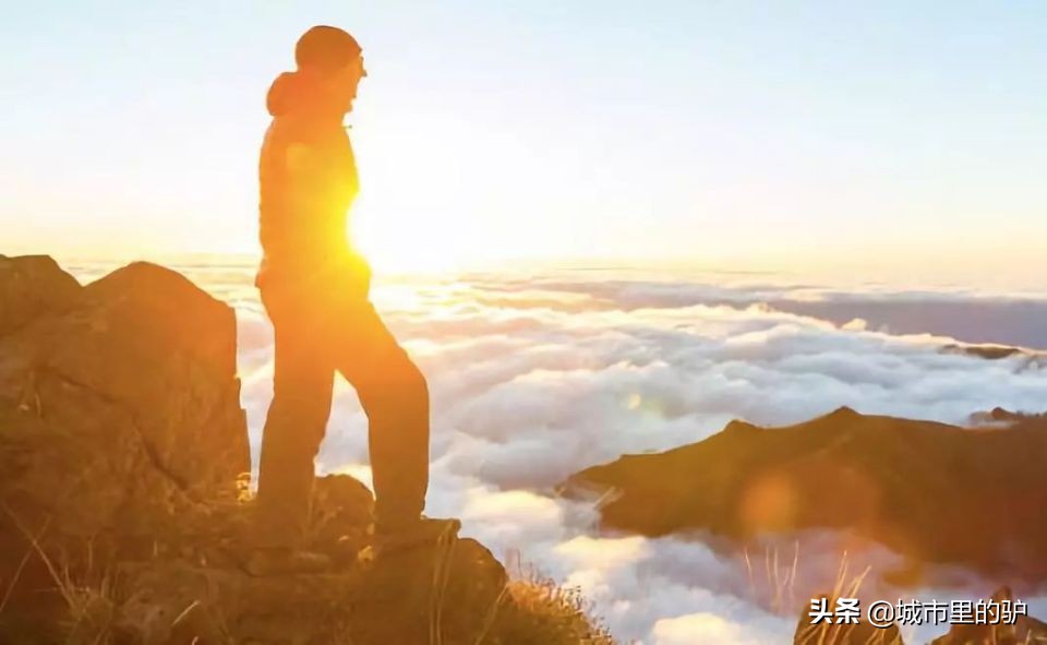 徒步护膝用开放式还是包裹式,徒步护膝是预防型还是加强型