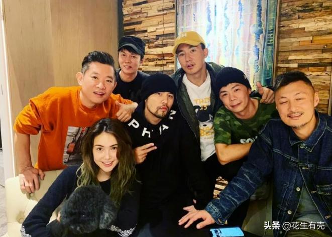 从周杰伦“小娇妻”到耀眼女神，27岁昆凌，才不是简单的灰姑娘