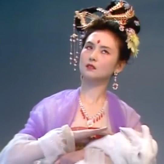 猪八戒是因什么被玉帝贬下凡间,猪八戒被贬下凡间谁当天蓬元帅