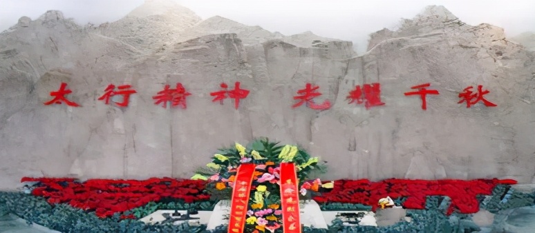 警卫员被日本女间谍诱骗,刺杀彭德怀,最后不忍下手,痛苦自杀