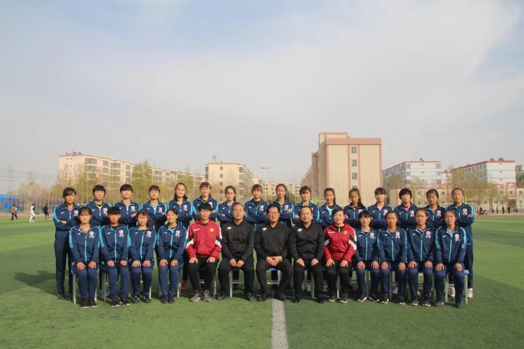 靖远女足,女子足球靖远人