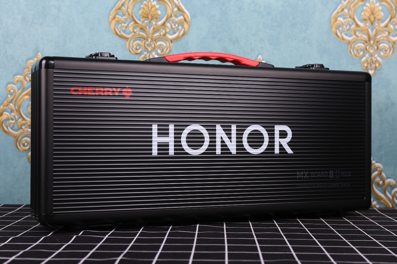 荣耀联名机械键盘怎么样,荣耀机械键盘推荐