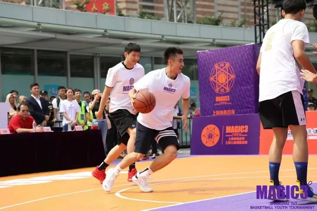 大鲨鱼罗汉琛、施宇晨出战，张兆旭解说，这是场什么比赛？