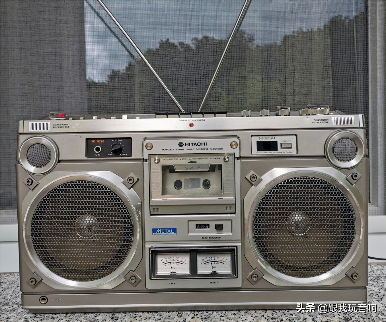 日立收音机2200,日立双卡录音机