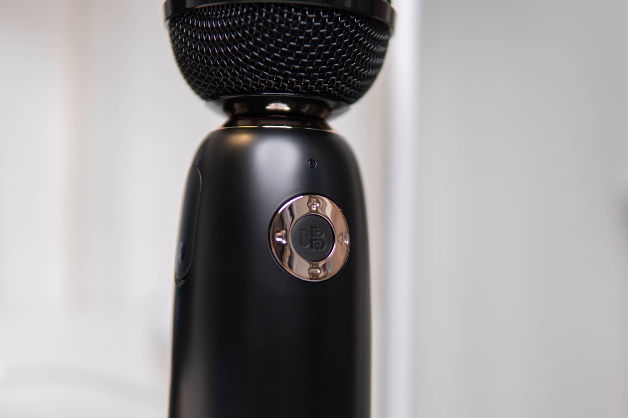 宅家也是K歌之王,唱吧精灵麦克风Q3,你的百万调音师