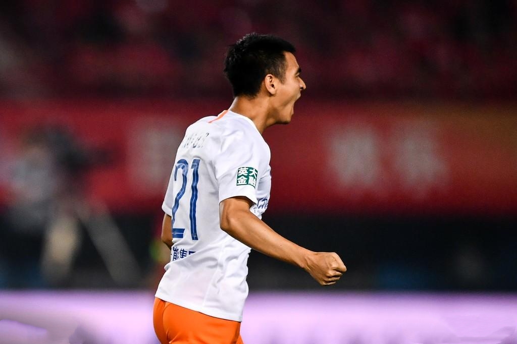 李霄鹏评价鲁能足球,鲁能留洋新星名单