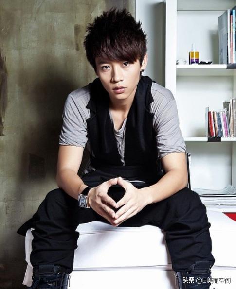 束状纹理烫适合什么脸型男生,男生纹理烫适合什么脸型