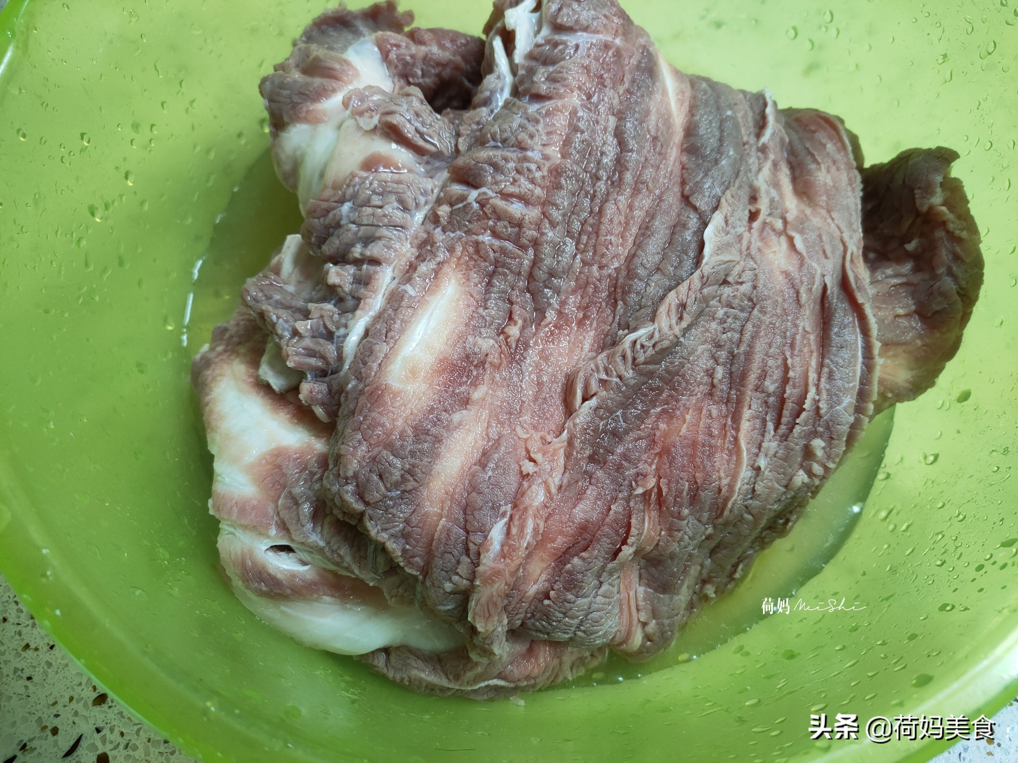 怎么炖牛肉让牛肉软烂,牛肉怎么做才能软烂入味不塞牙呢