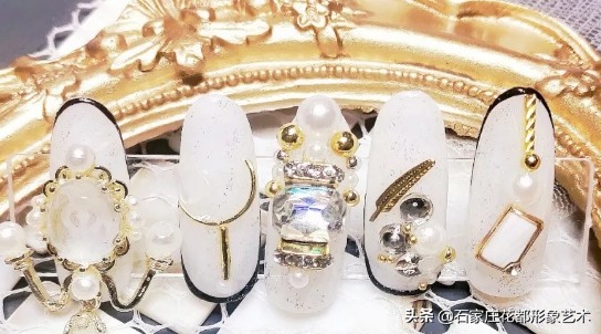 想学美甲去哪里找地方学,学美甲去哪里工作