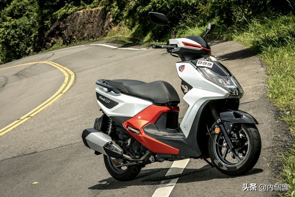 三阳摩托车125发动机,三阳fnx150最新测评