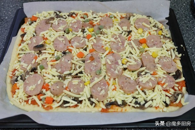 自制披萨的超简单做法,自制披萨最简单的方法