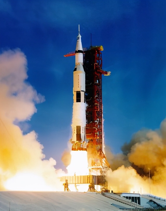 美国阿波罗一共登月球几次成功,美国阿波罗登月过程