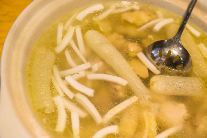 在三亚吃正宗的椰子鸡，不妨试试这两家（海南海岸行者旅行社）