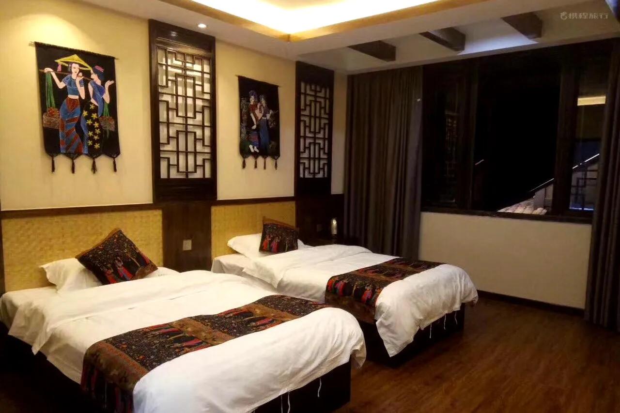 2020年云上丹寨青少年足球成长训练营暨全国青少年足球邀请赛