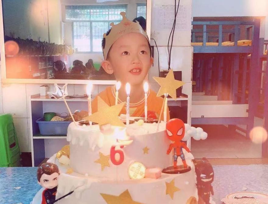 小孩过生日到底该过农历还是阳历,孩子过生日一般过阴历还是阳历