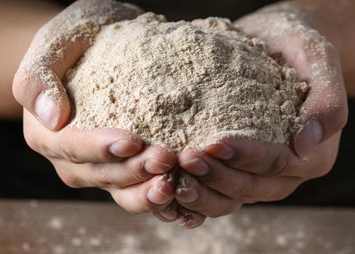 你把锋芒直插苍穹:高原“精灵”青稞的风采(原创)