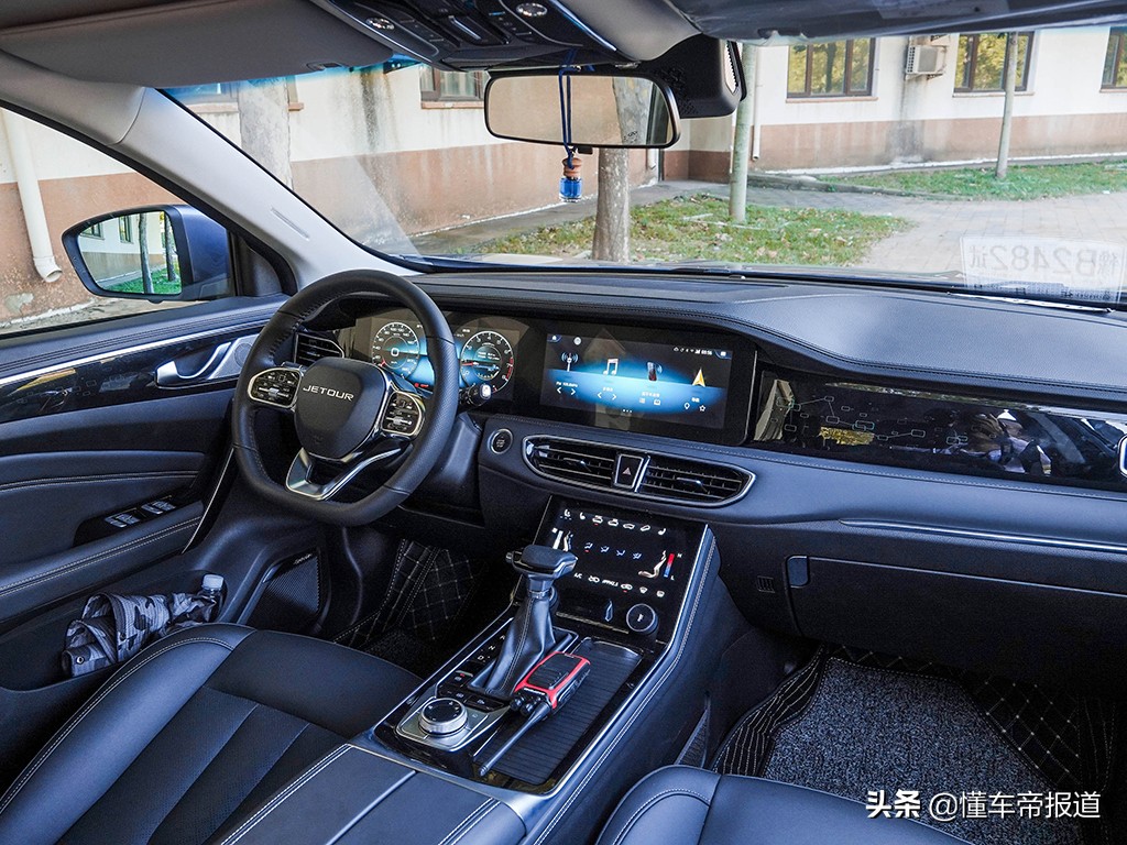 捷途x702020款1.5t手动悦行版7座,2020款捷途x70plus