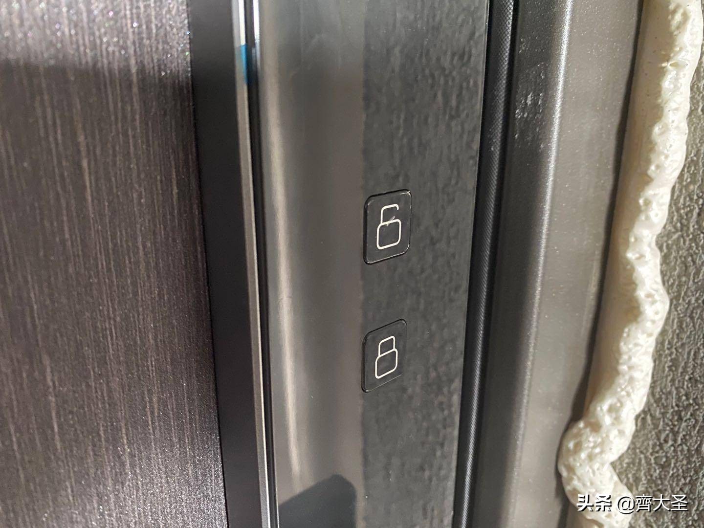 普通入户门怎么改装智慧门,入户门二次安装