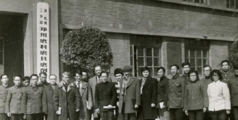 1克拉的钻石出手什么价,1.28克拉钻石能卖多少钱