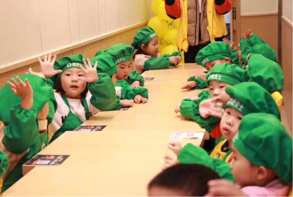 不好好上课，带着孩子到处跑，汇爱德幼稚园为何被央视导演相中？