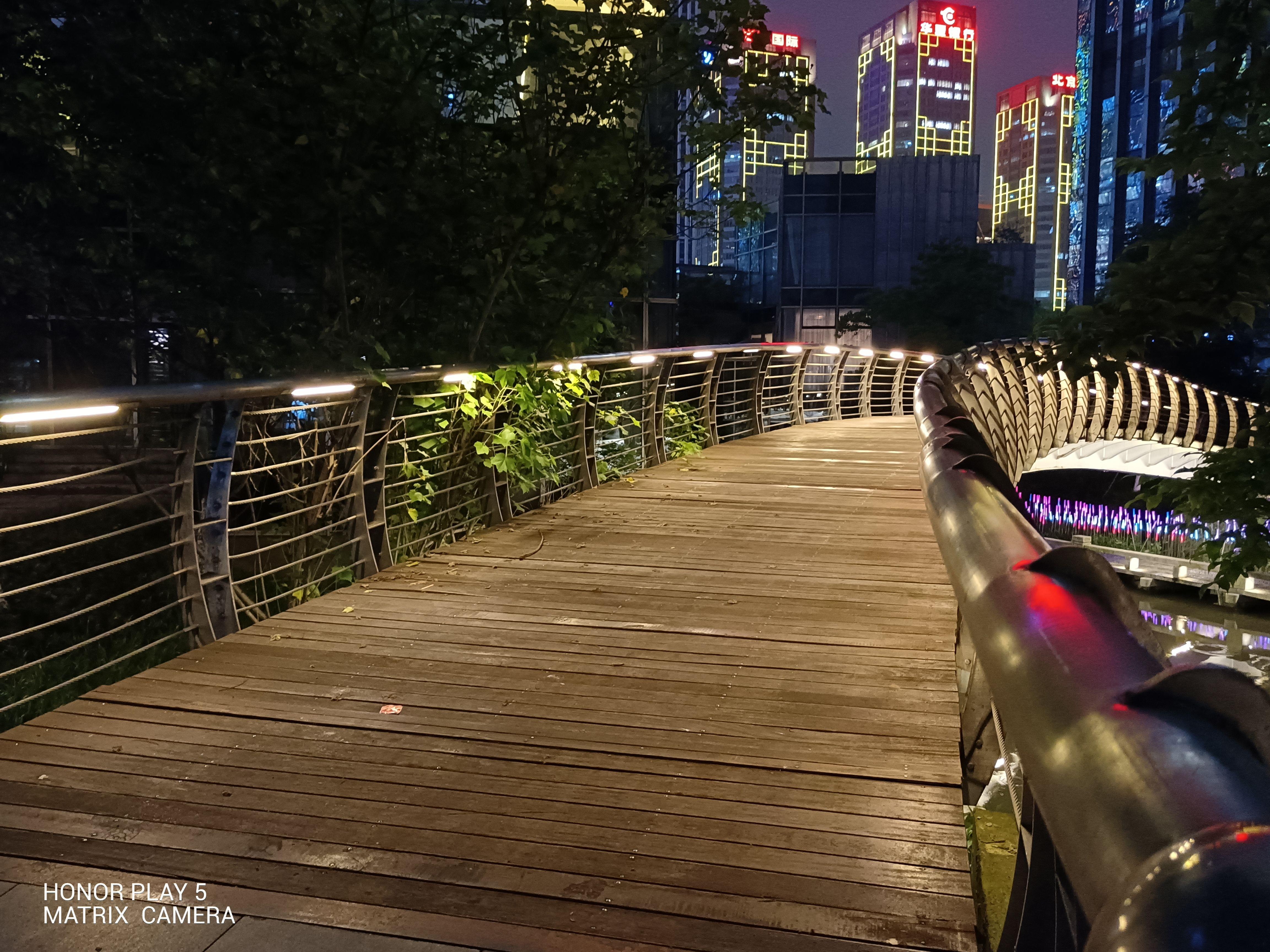 荣耀play5系列值得入手吗,荣耀play5活力版和荣耀x30i哪个好