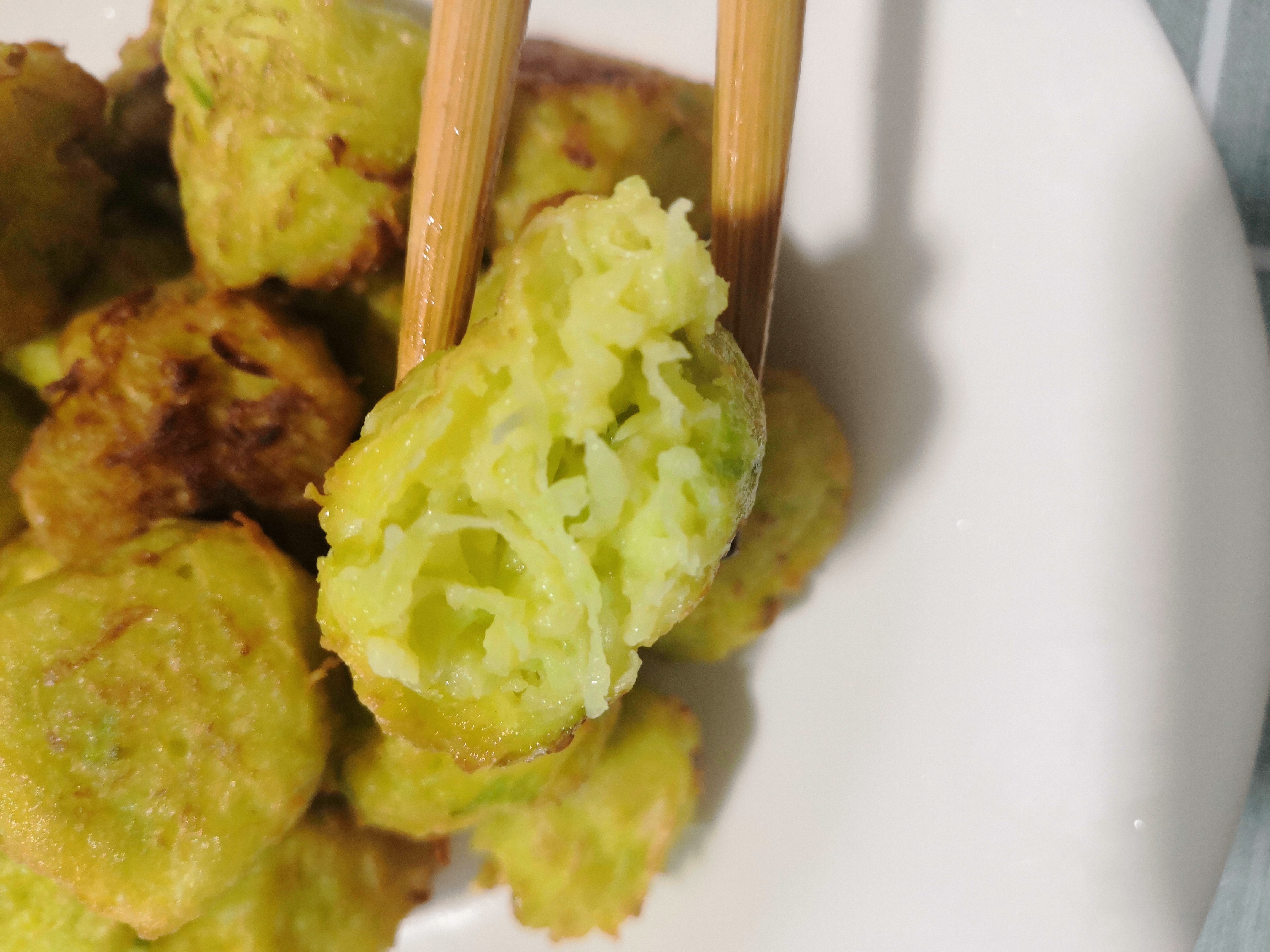 萝卜丝丸子怎么做才能软烂,萝卜丝丸子怎么做第二天也脆脆的