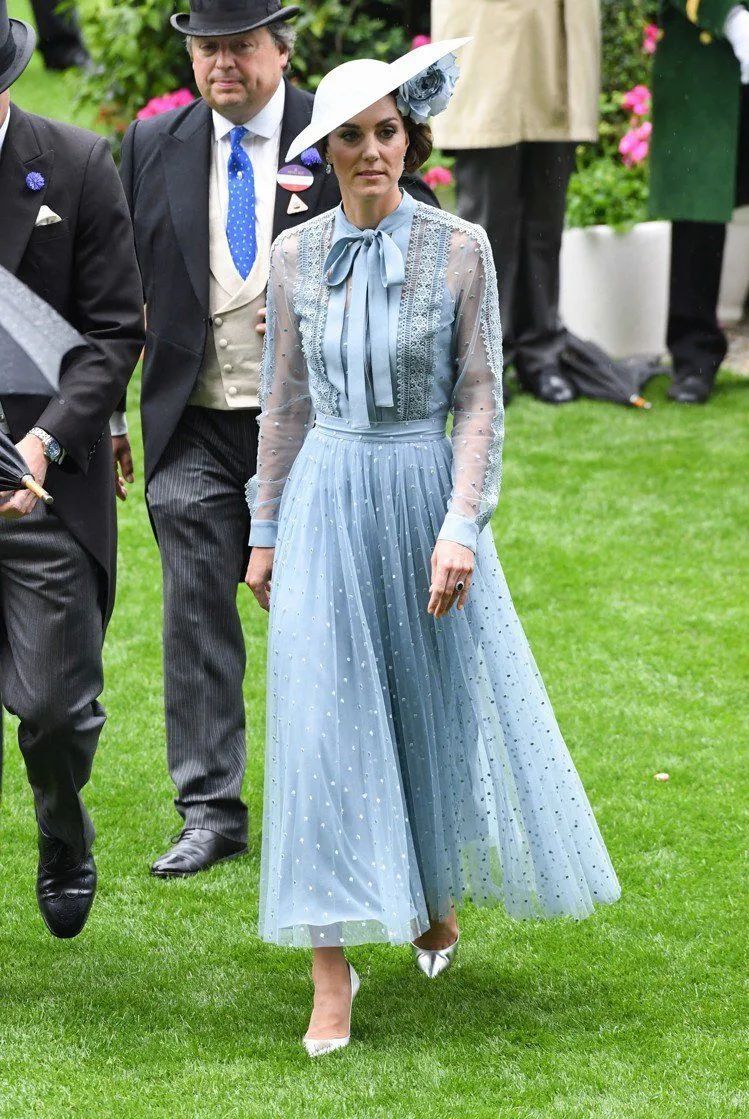 黎巴嫩爆炸发生后,巩俐章子怡的挚爱无声落泪……