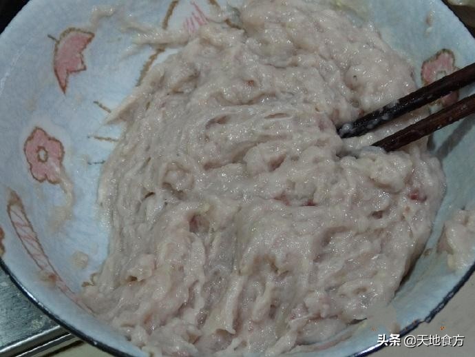 自己制作鱼丸怎么做才爽口q弹,自己做的鱼丸怎么不脆