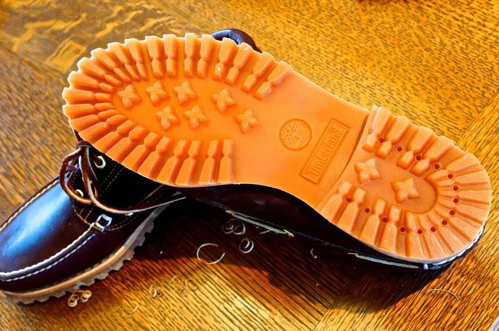 30+还在天天穿球鞋？在姑娘心里你只能是个「弟弟」｜基本款