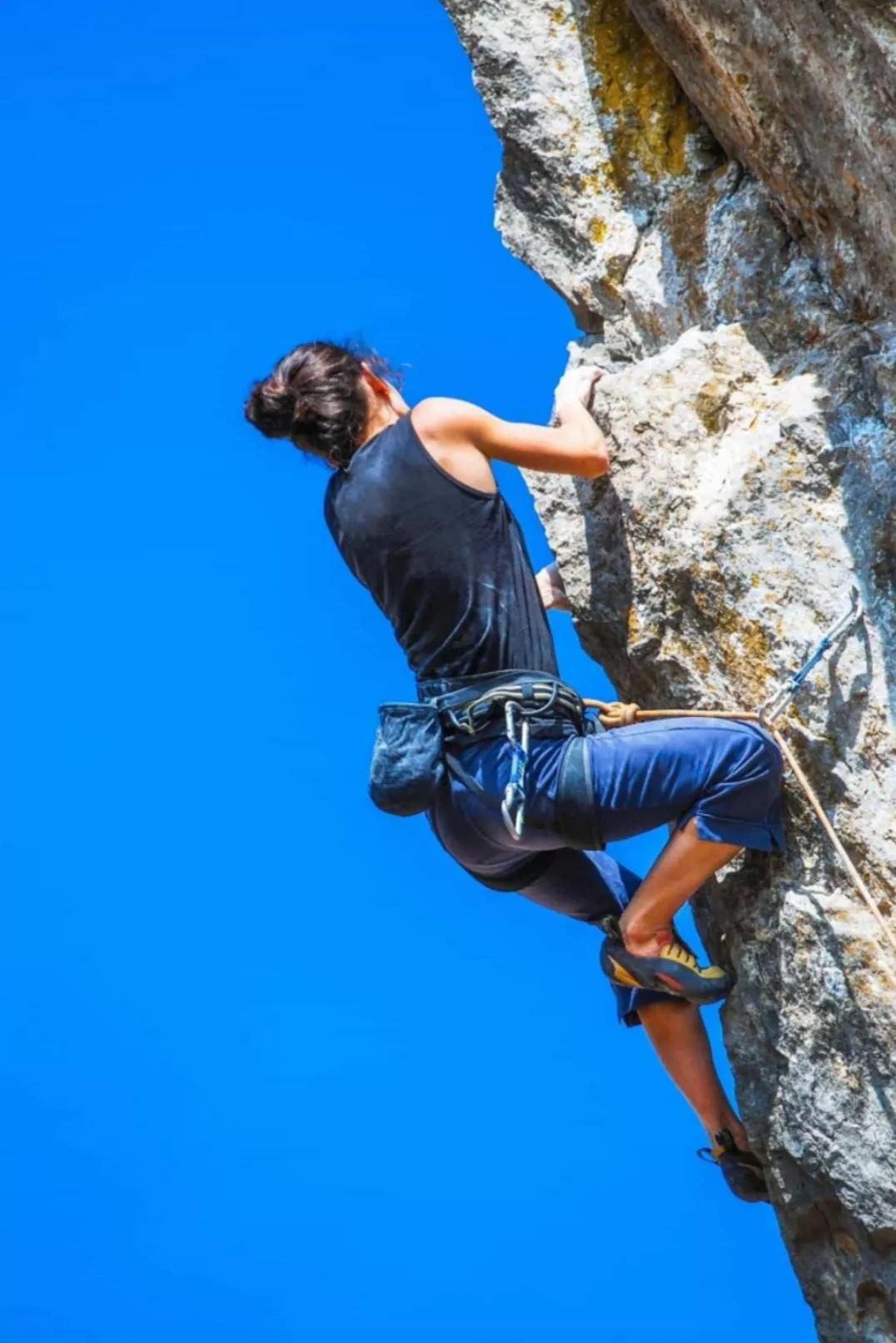 常崴脚是什么原因,经常崴脚是骨质疏松吗