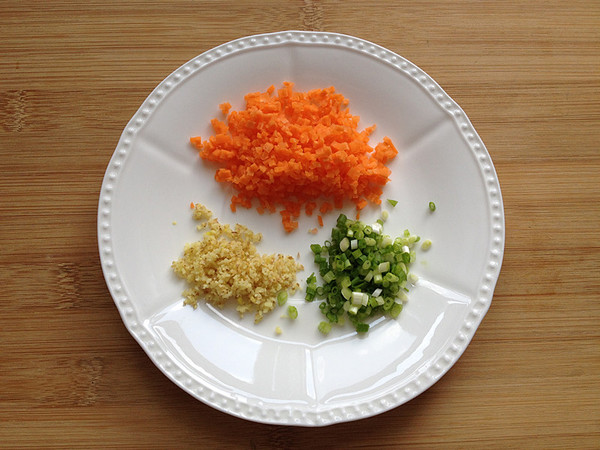 虾仁烧麦最正宗的做法,香菇胡萝卜虾仁糯米烧麦做法