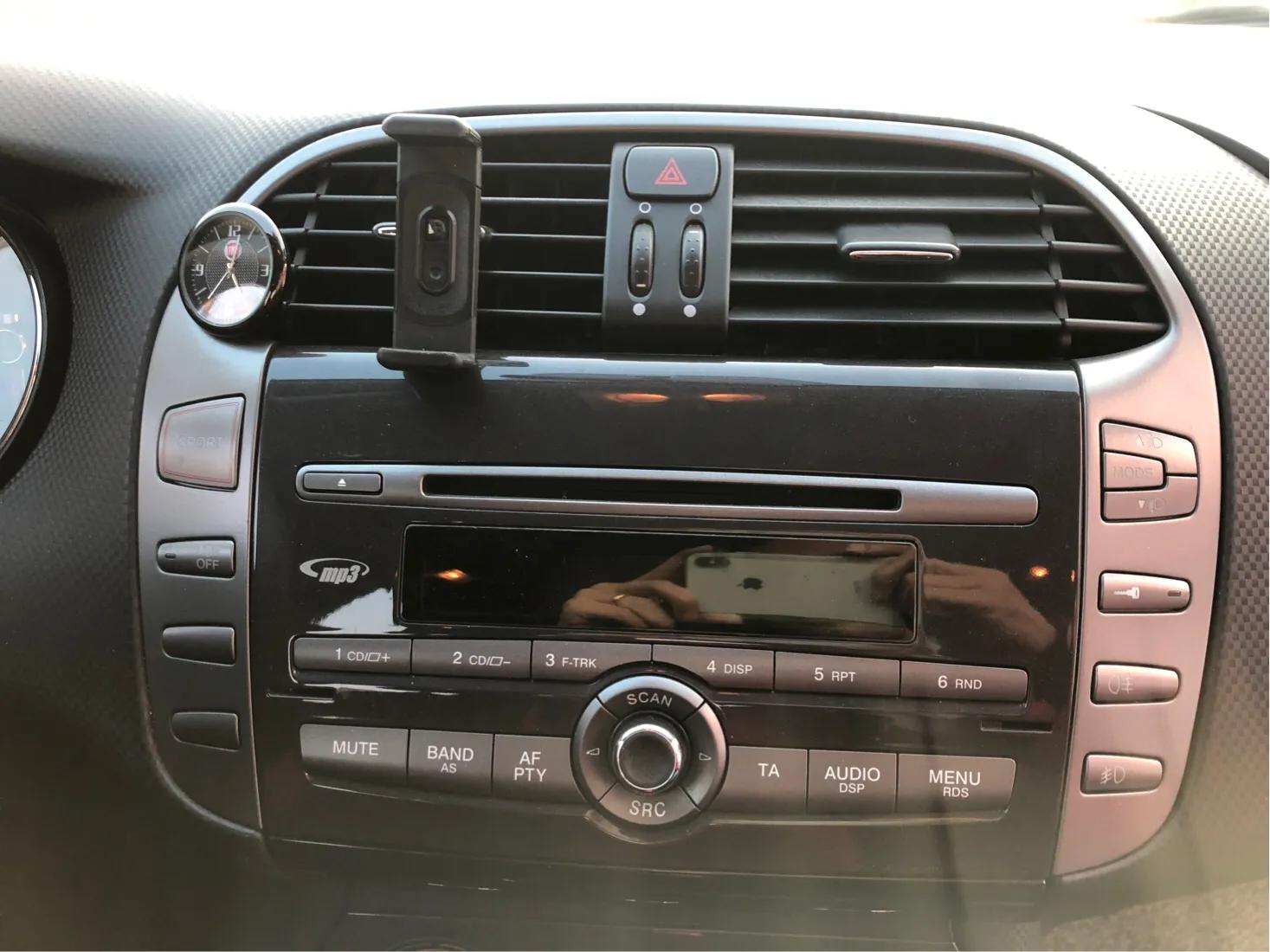 另类意大利小钢炮、150匹6速手动档只是高尔夫R的购置税