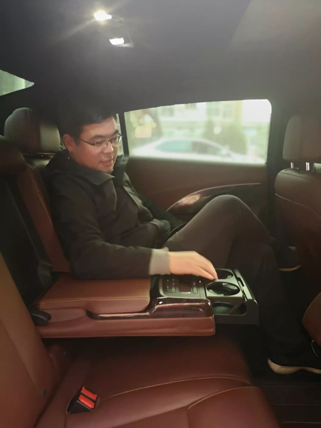 十八万买一个2.0t的别克君越真香,18款2.0t别克君越二手值得买吗