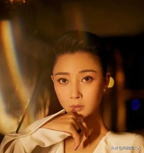 殷桃前夫受审,樱桃和水蜜桃