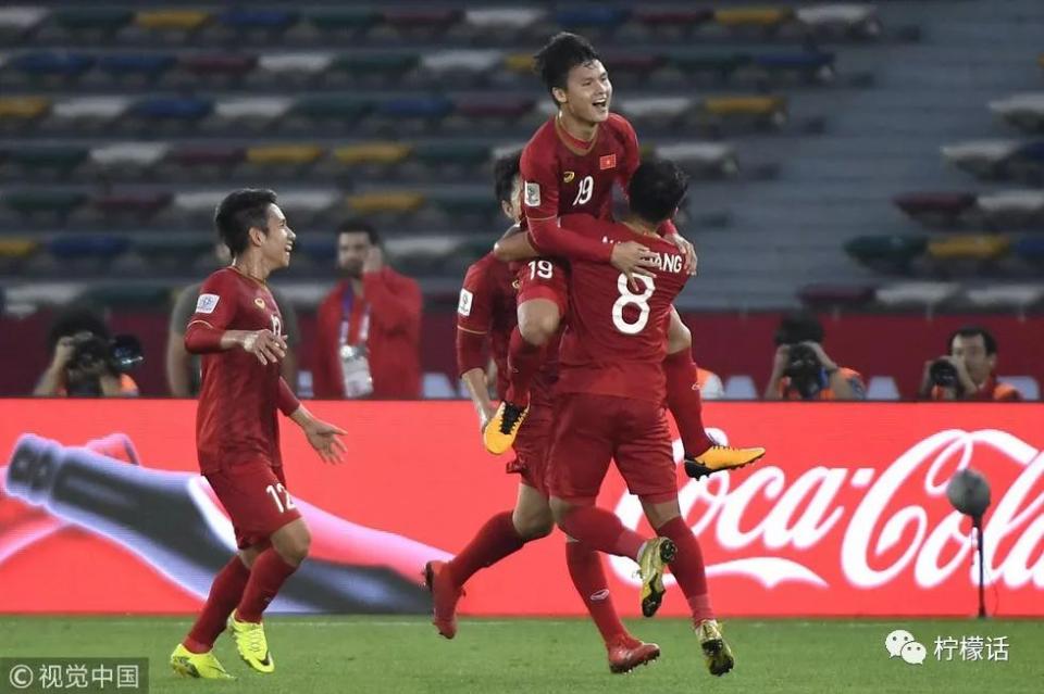 亚洲杯小组赛战罢,亚洲杯国足首战平局